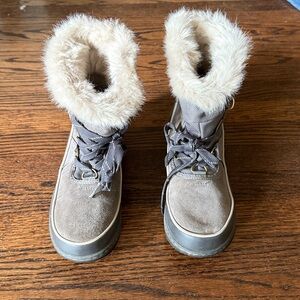 Sorel Gray Fur-Lined Boots